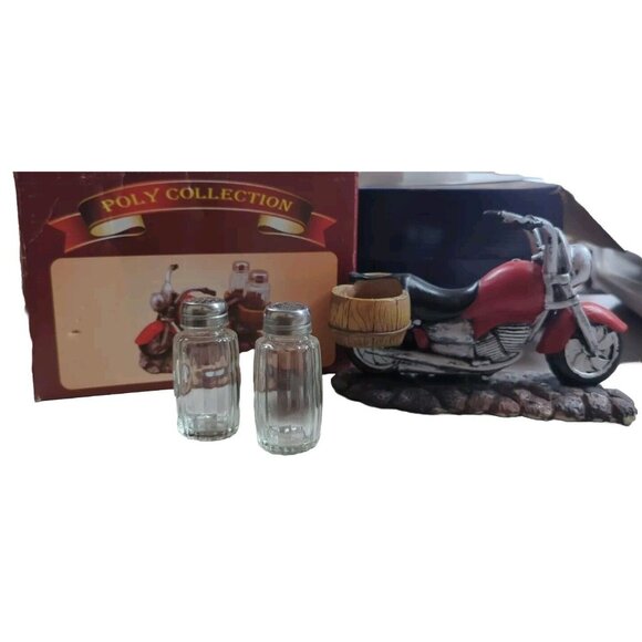 Spicy Rider Vintage Motorcycle Salt‎ Pepper Shakers Saddle Bags Cold Cast Resin - Picture 2 of 4